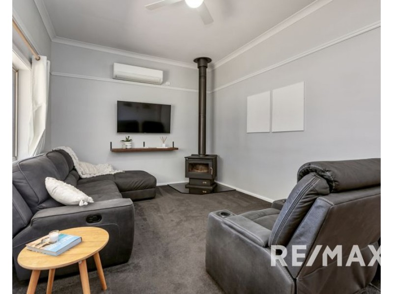 50 Regent Street, Junee NSW 2663
