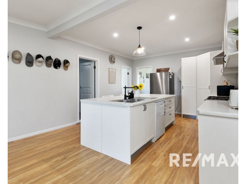 50 Regent Street, Junee NSW 2663