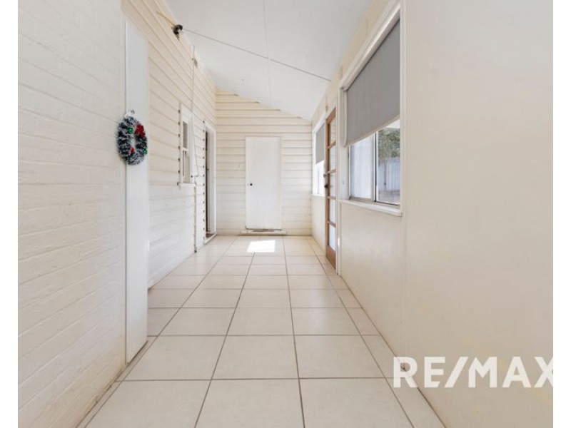 60 Commins Street, Junee NSW 2663