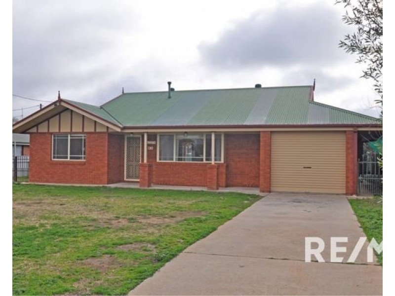 45 regent street, Junee NSW 2663
