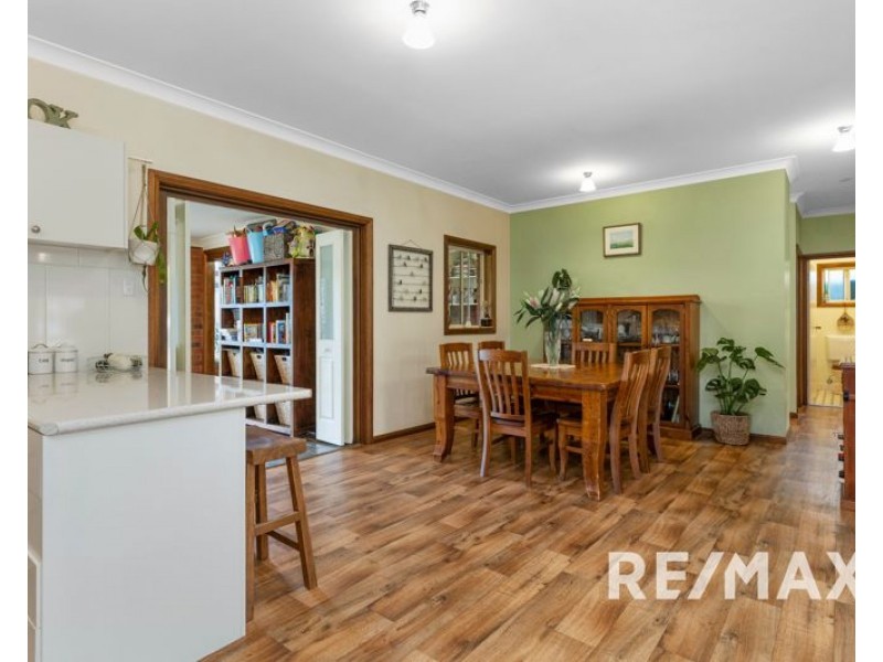 20 French Street, Junee NSW 2663