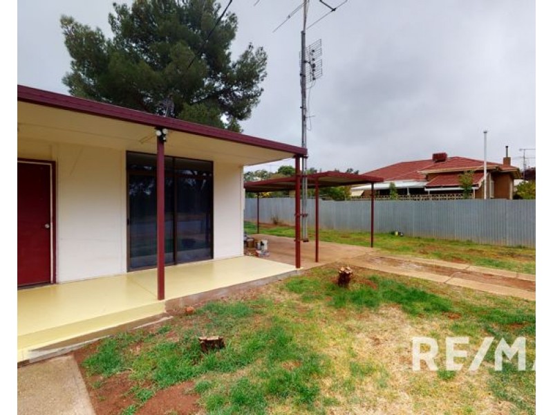 62 Mann Street, Coolamon NSW 2701