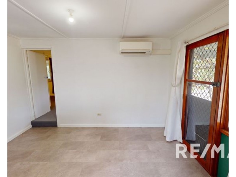 27 Crown Street, Junee NSW 2663