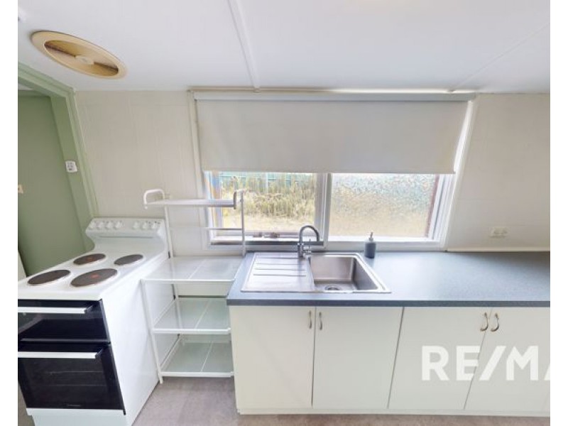 27 Crown Street, Junee NSW 2663