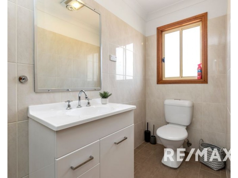 3 Loughan Road, Junee NSW 2663