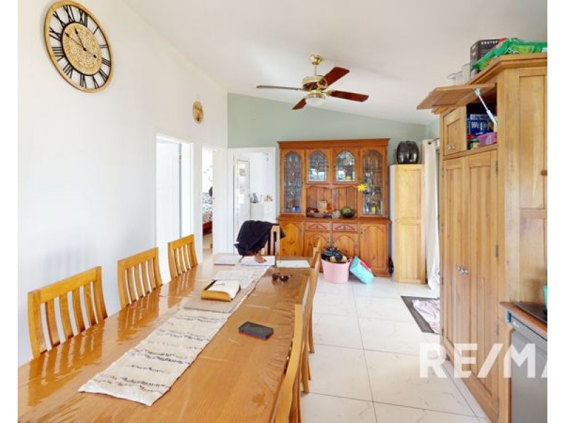 48 Iverach Street, Coolamon NSW 2701