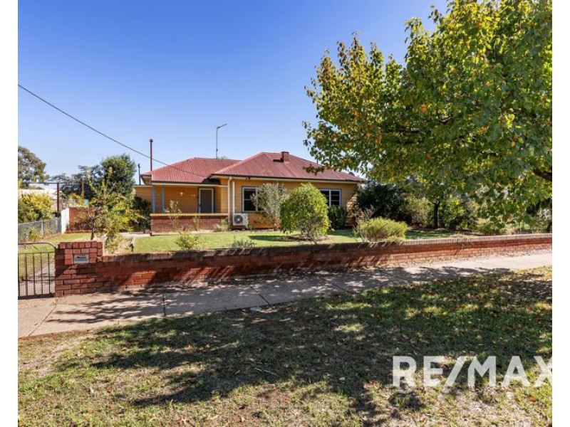 29 Seignior Street, Junee NSW 2663