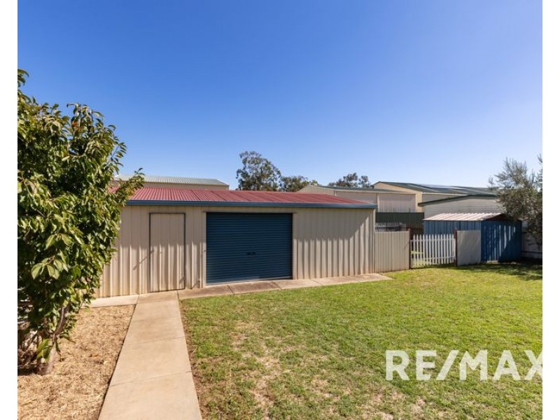 29 Seignior Street, Junee NSW 2663