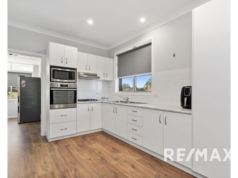 48 Commins Street, Junee NSW 2663