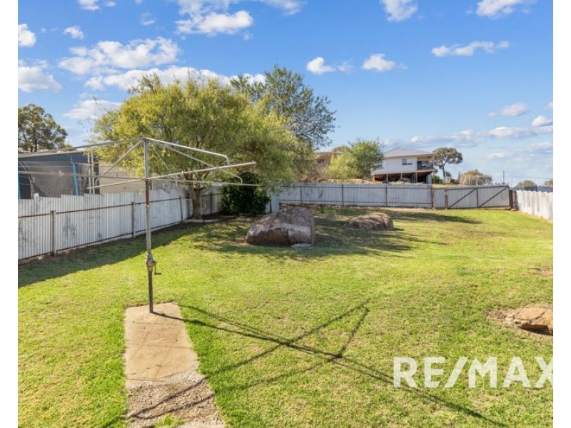 48 Commins Street, Junee NSW 2663