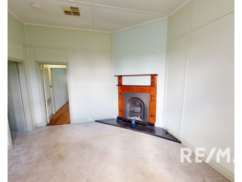 10 Kemp Street, Junee NSW 2663