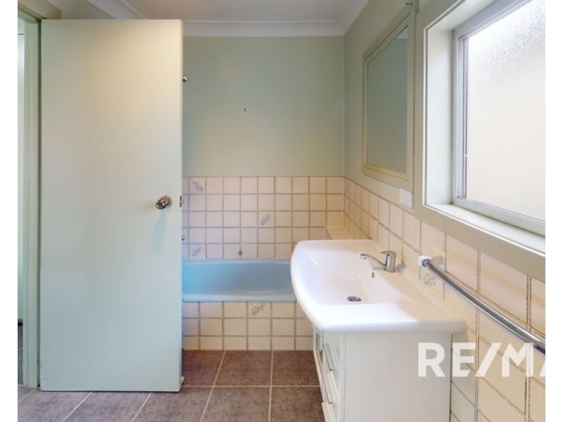 10 Kemp Street, Junee NSW 2663