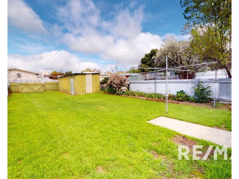 10 Kemp Street, Junee NSW 2663