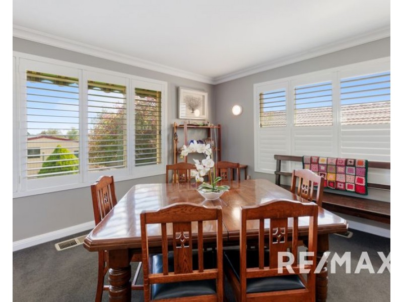 11 Commins Street, Junee NSW 2663