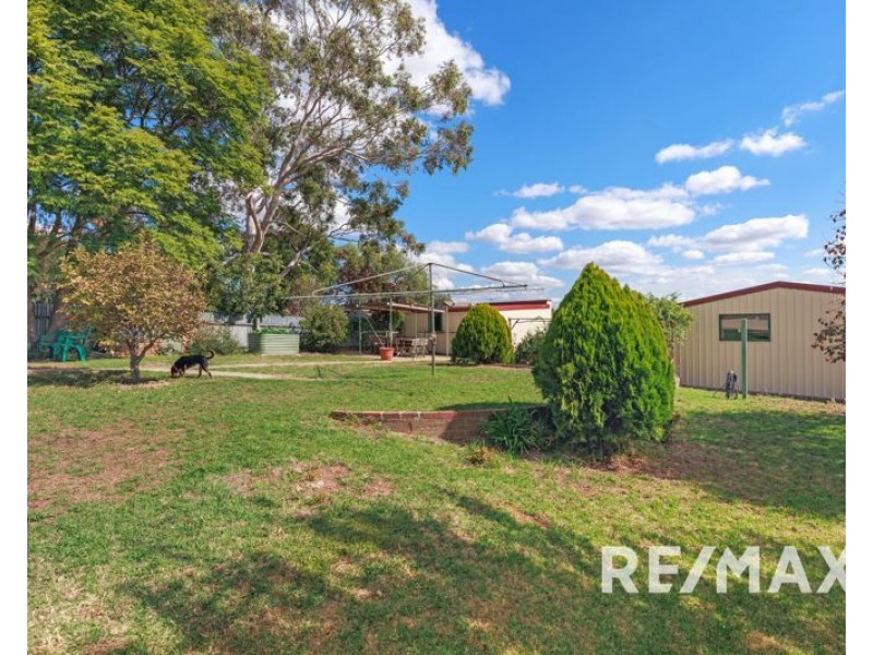 11 Commins Street, Junee NSW 2663
