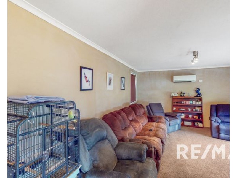 5 James Street, Junee NSW 2663