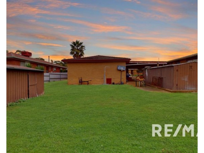 5 James Street, Junee NSW 2663