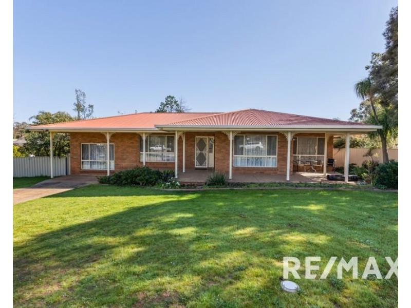44-46 Dunrobin Street, Coolamon NSW 2701