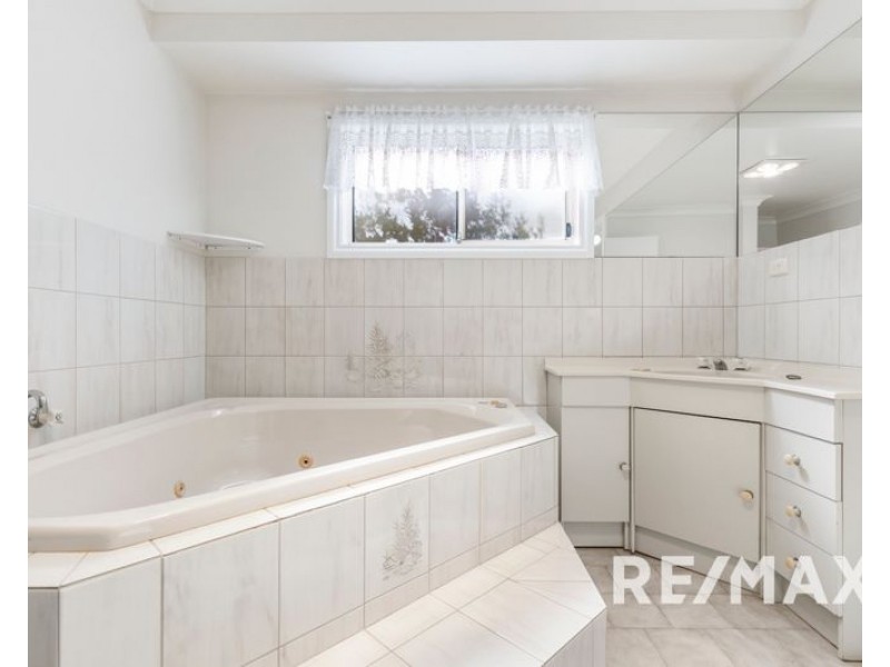 44-46 Dunrobin Street, Coolamon NSW 2701