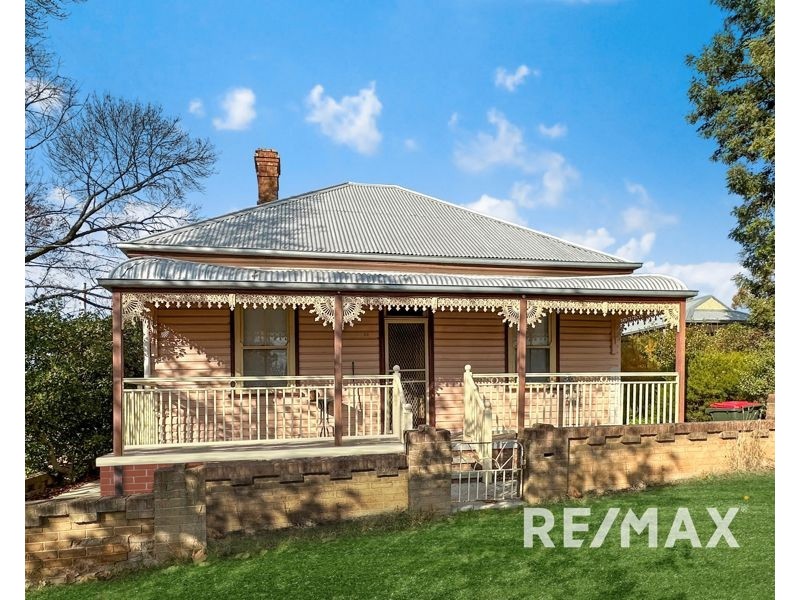 22 Denison Street, Junee NSW 2663