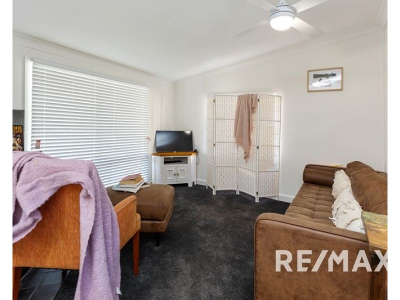 35 Gloucester Street, Junee NSW 2663