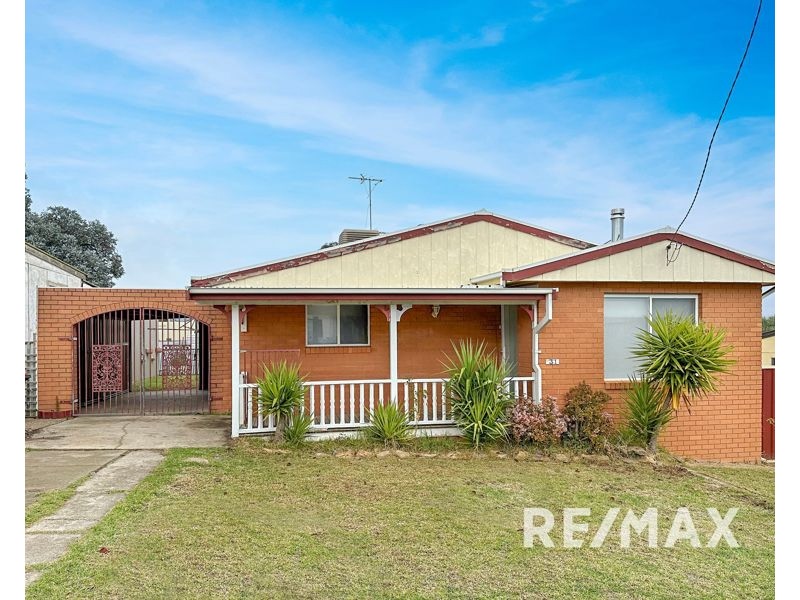 31 William Street, Junee NSW 2663