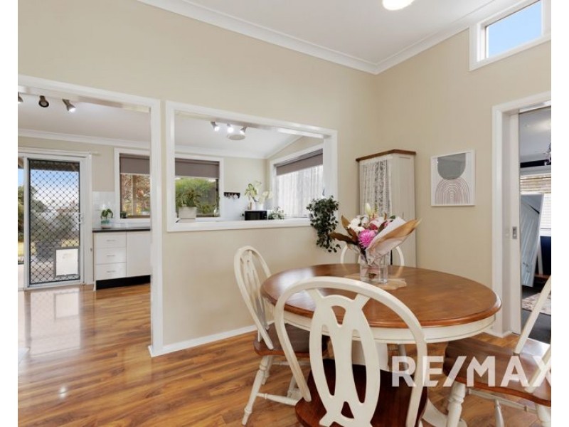 32 Crown Street, Junee NSW 2663