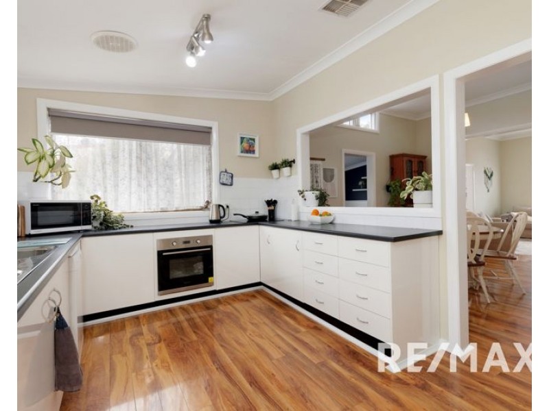 32 Crown Street, Junee NSW 2663