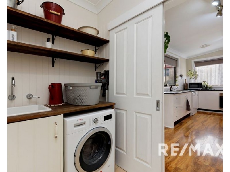 32 Crown Street, Junee NSW 2663