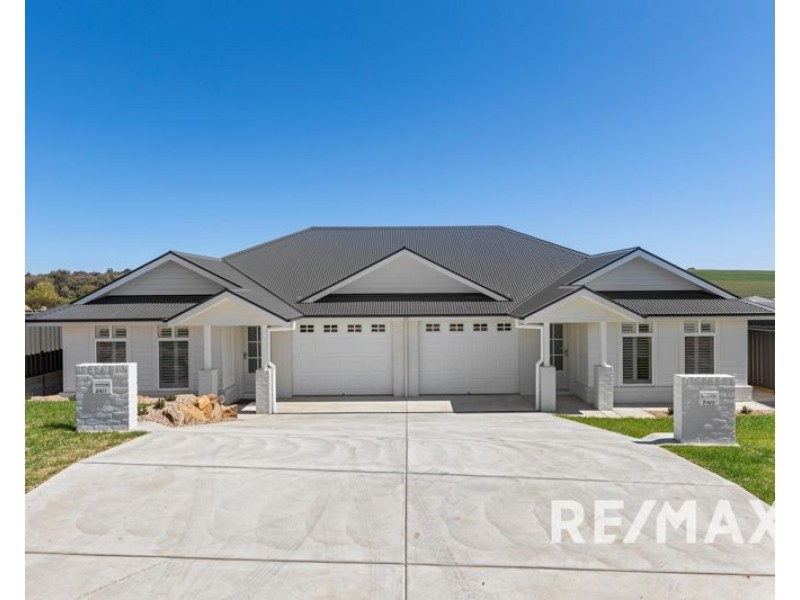 1 & 2 /24 Hilton Place, Junee NSW 2663