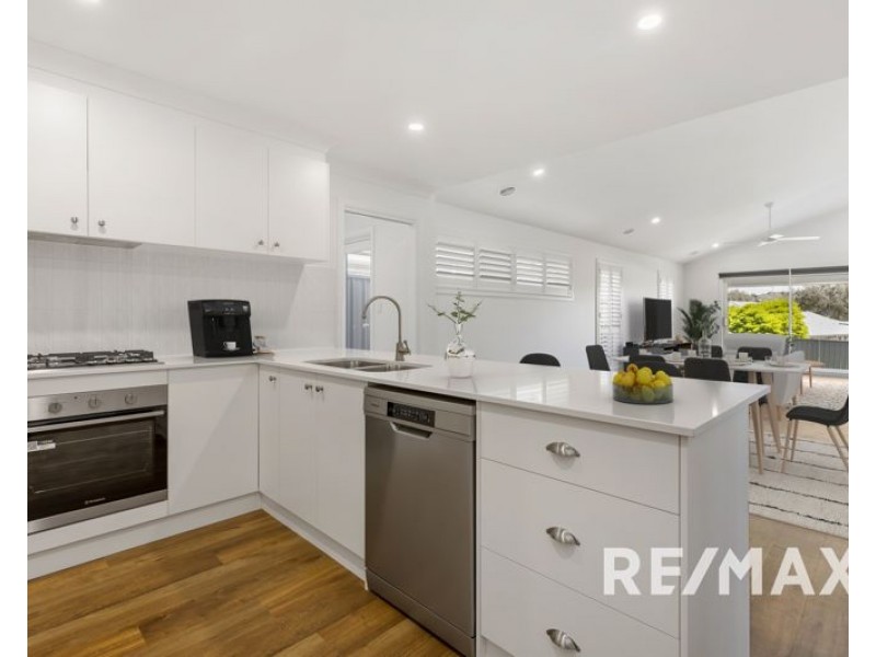 1 & 2 /24 Hilton Place, Junee NSW 2663