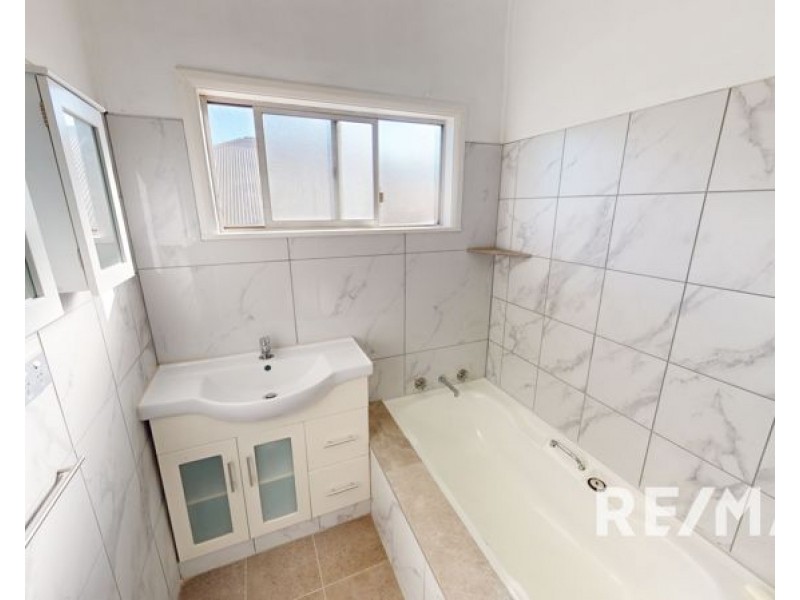 2/29 Fitzroy Street, Junee NSW 2663