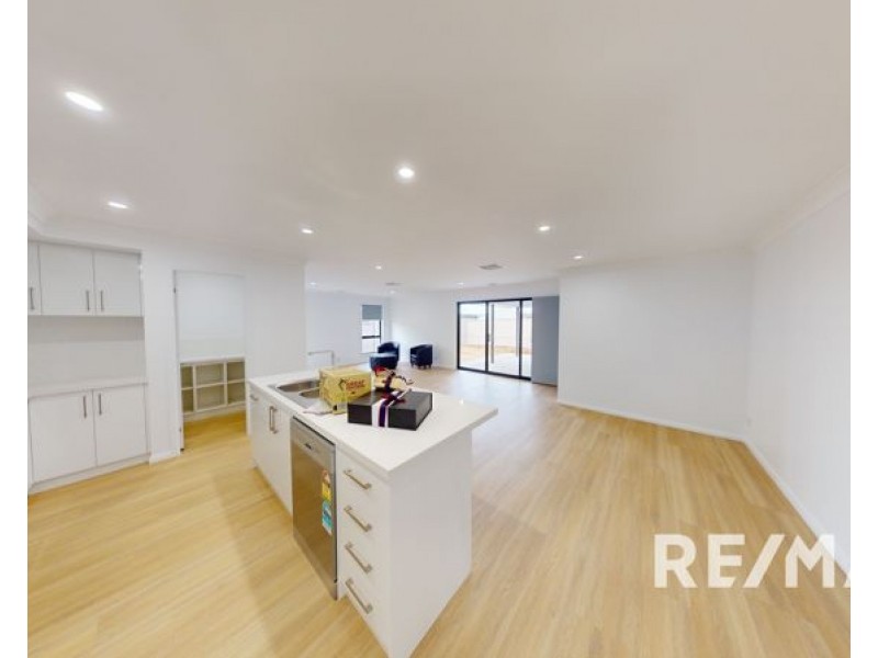 1/84 John Potts Drive, Junee NSW 2663