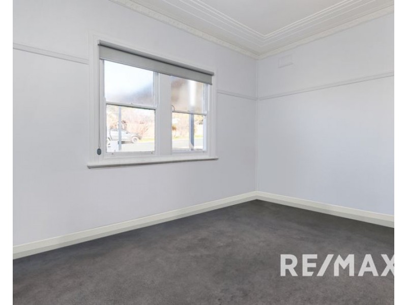 15A Anzac Avenue, Junee NSW 2663