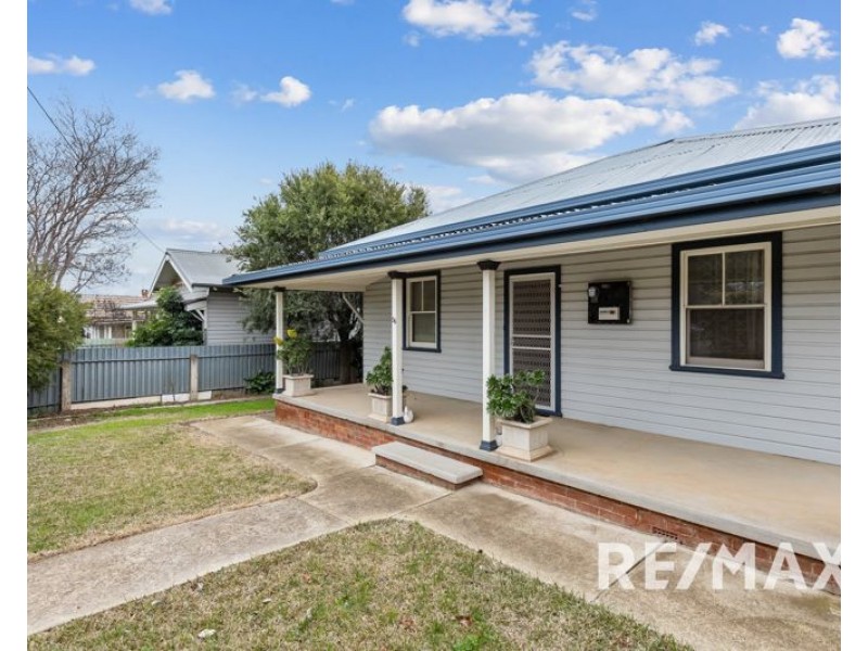 36 Pitt Street, Junee NSW 2663