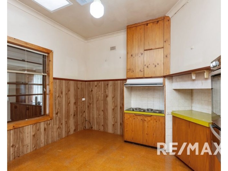 36 Pitt Street, Junee NSW 2663