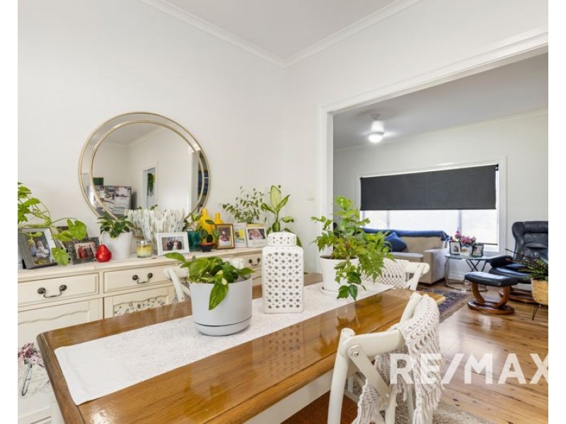 59 Seignior Street, Junee NSW 2663
