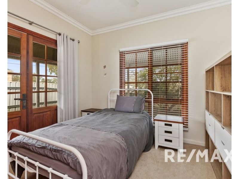 17 Fitzroy Street, Junee NSW 2663