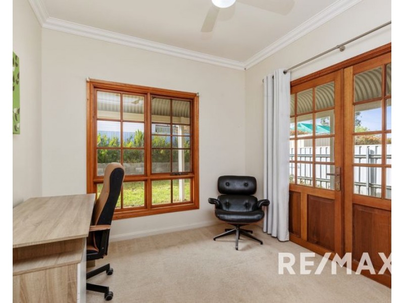 17 Fitzroy Street, Junee NSW 2663