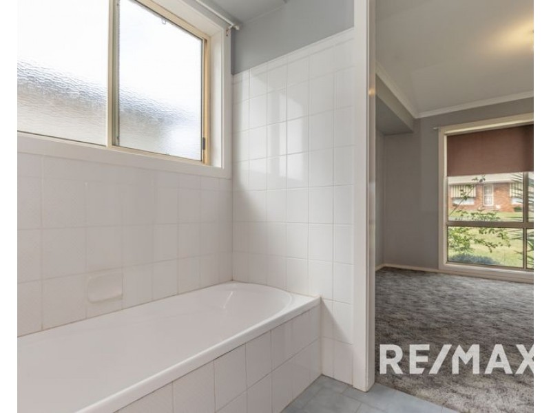 10 Hunter Street, Junee NSW 2663