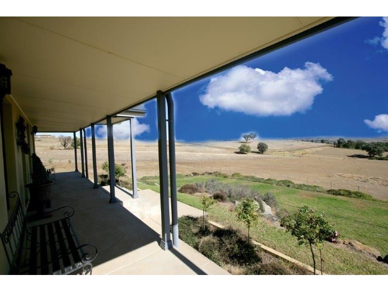 21 Kinvara Dr, Junee NSW 2663