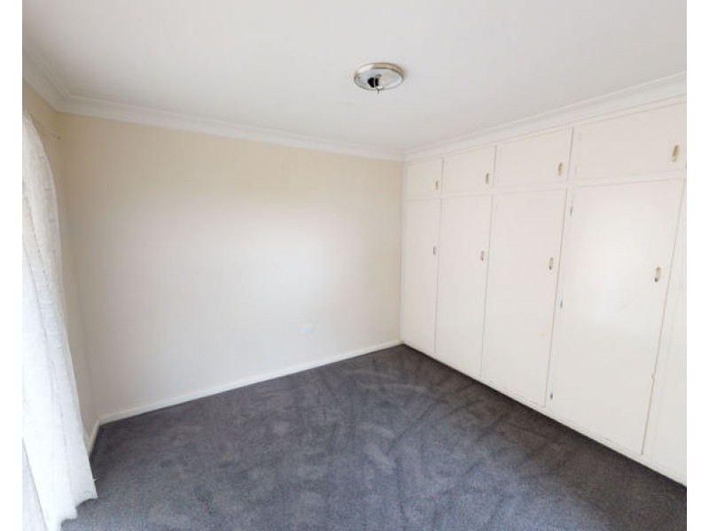 60 Commins  St, Junee NSW 2663