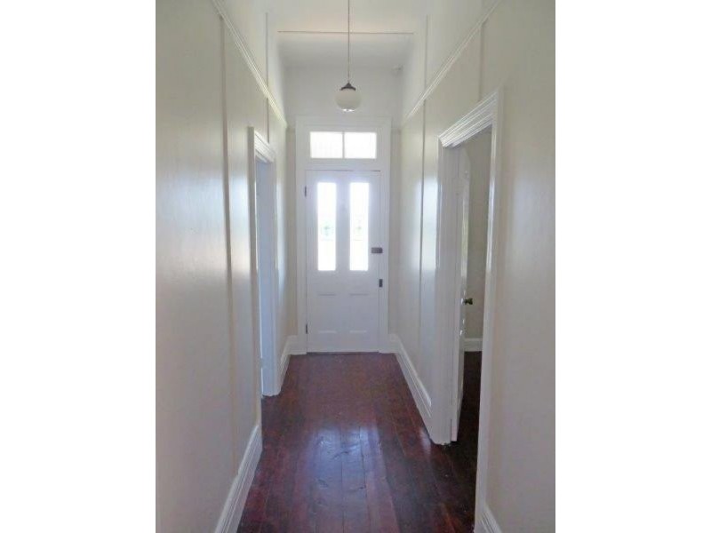 43 Commins St, Junee NSW 2663