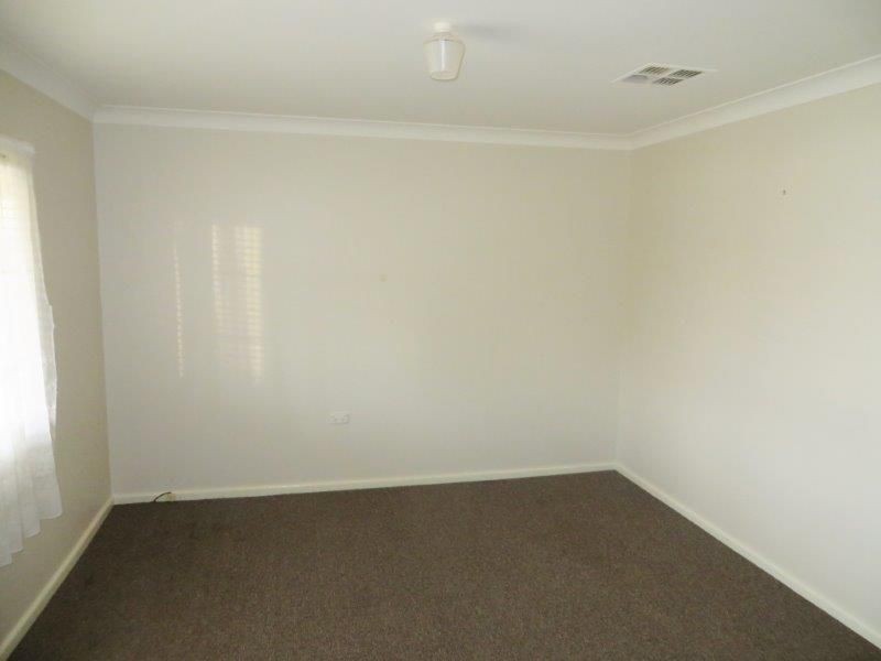 14 George St, Junee NSW 2663