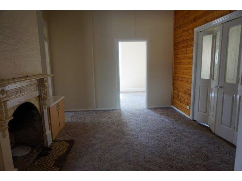 13 Prince  St, Junee NSW 2663