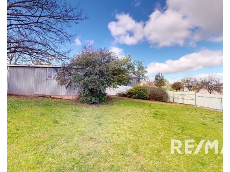 40 Bolton St, Junee NSW 2663