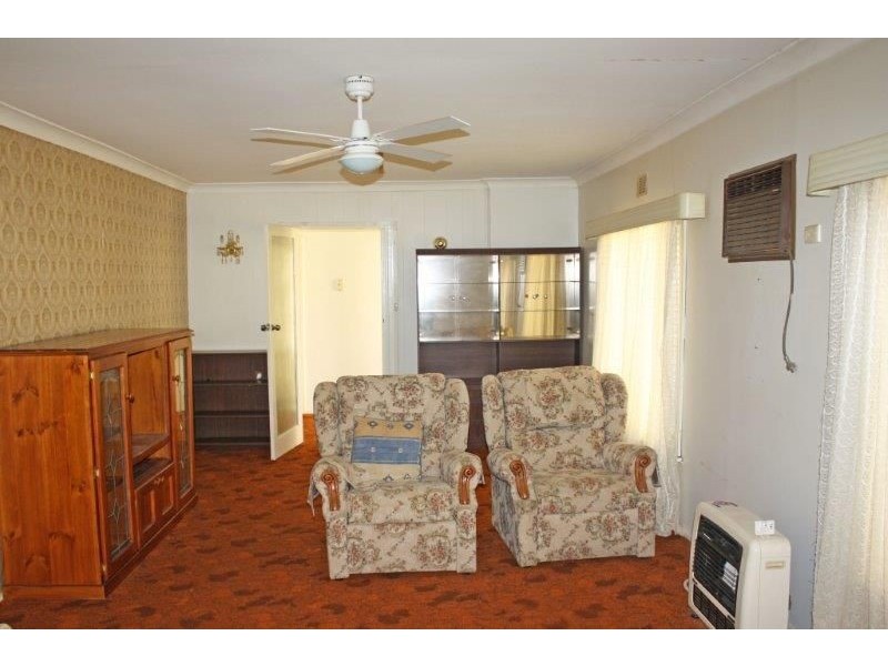 10 King St, Junee NSW 2663