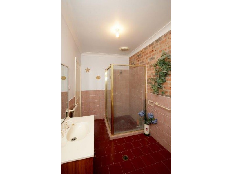 5 Cassia Way, Junee NSW 2663