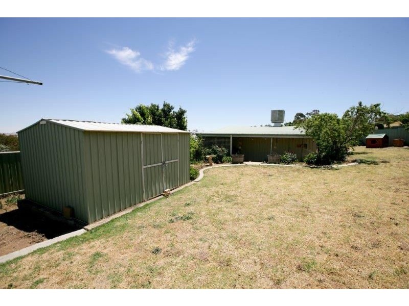 5 Cassia Way, Junee NSW 2663
