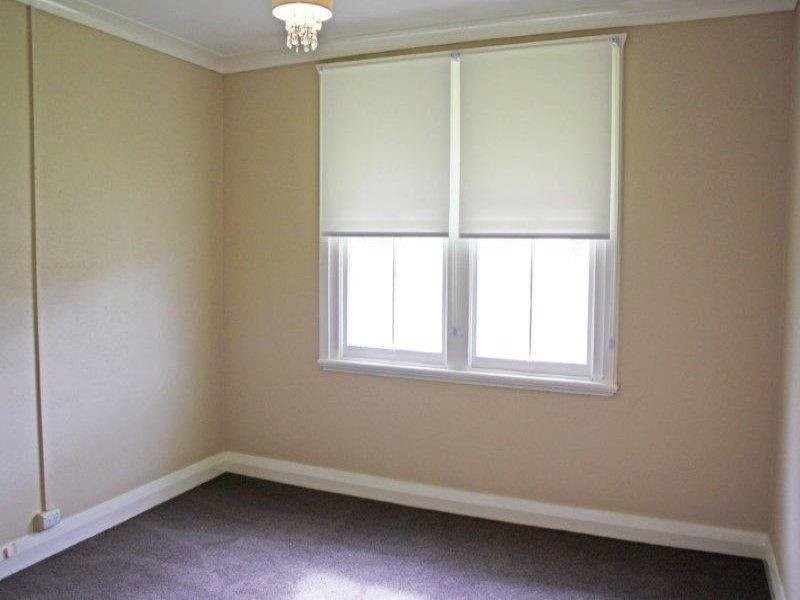 60 Regent Street, Junee NSW 2663